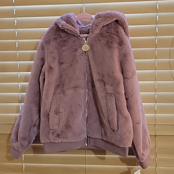 Dkny Jackets Coats 28 Nwt Dkny Girls Faux Fur Jacket Full